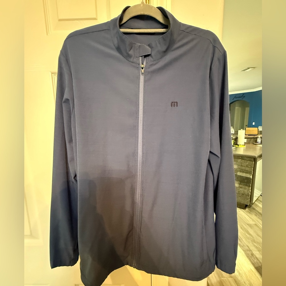 Large Travis Mathew performance sweater